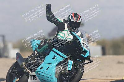 media/Jan-18-2026-CVMA (Sun) [[519f600f45]]/Race 12- Formula 40 MW and LW/